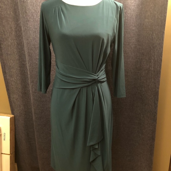 Ronni Nicole Dresses & Skirts - NWT 🎉🎉🎉RONNI NICHOLE EVERGREEN BEAUTIFUL 👗